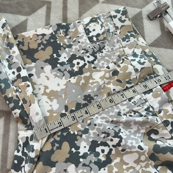 Spanx Jean-ish Ankle Leggings Abstract print blue size Medium Pull on Jeans - Picture 8 of 9